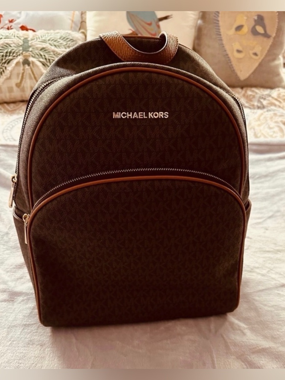 NWT Michael Kors Abbey Large Backpack - Brown/Acorn Signature - Picture 5 of 7